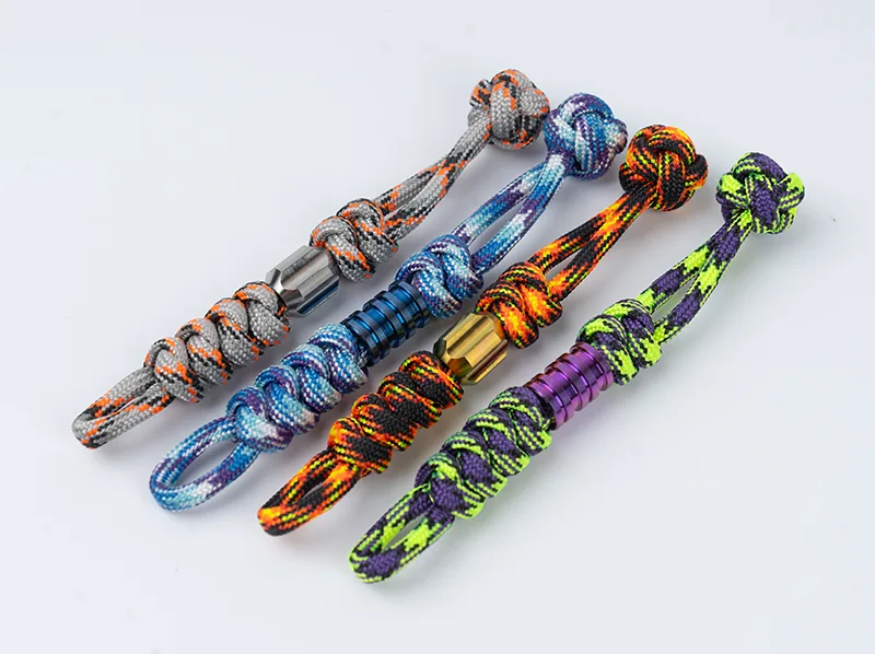 ຫັດຖະກໍາ Paracord ແສ່ວດ້ວຍມື